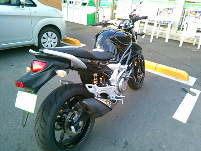 グラディウス650インプレ: フロントタイヤの向くままにS
